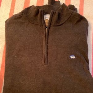 Vineyard Vines pullover sweater